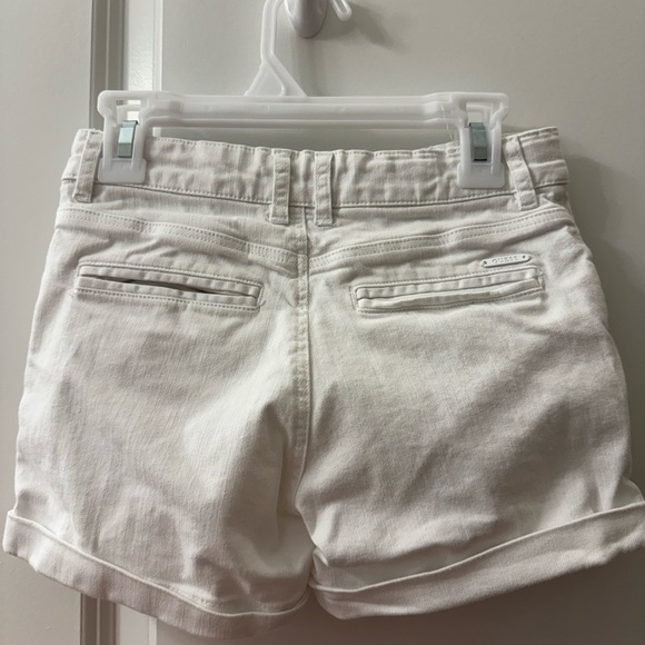 Girls Guess white shorts - Picture 2 of 3